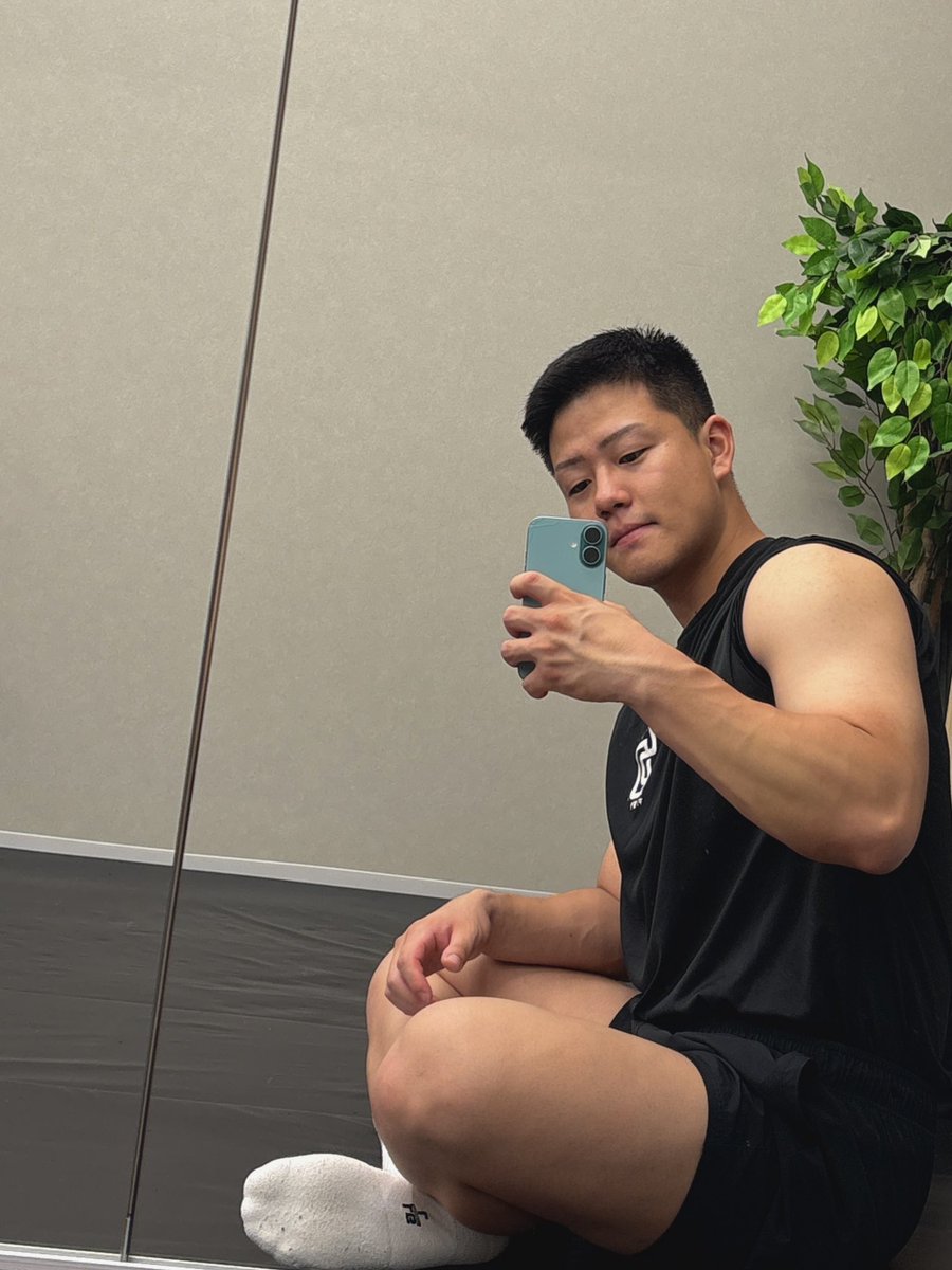 kzo1737's tweet photo. 怪我明け頑張った〜🏋️‍♂️ https://t.co/lJeqOi8TbA