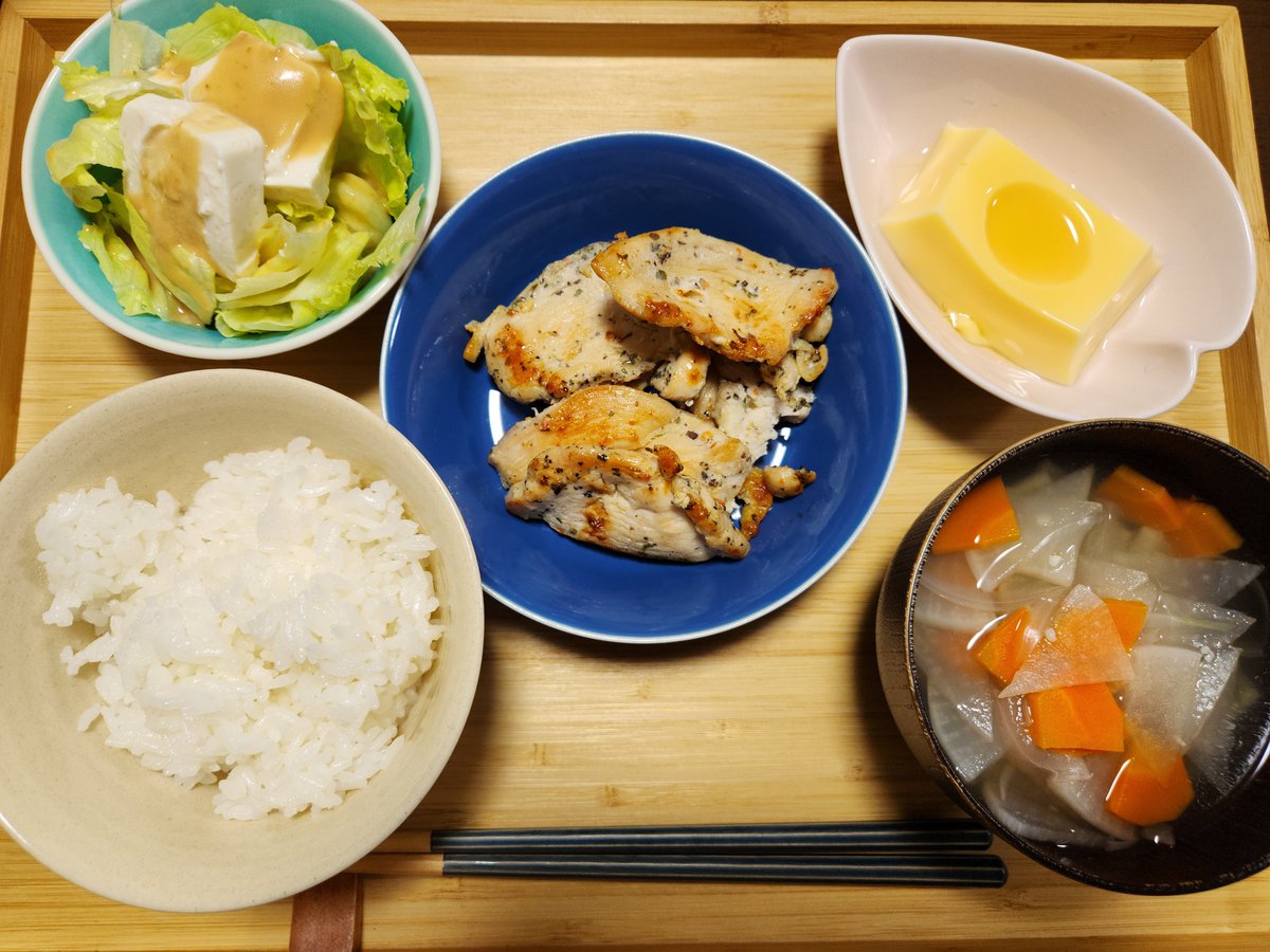 hima_sakura's tweet photo. 今日のごはん。 https://t.co/3dqBnxYZpS