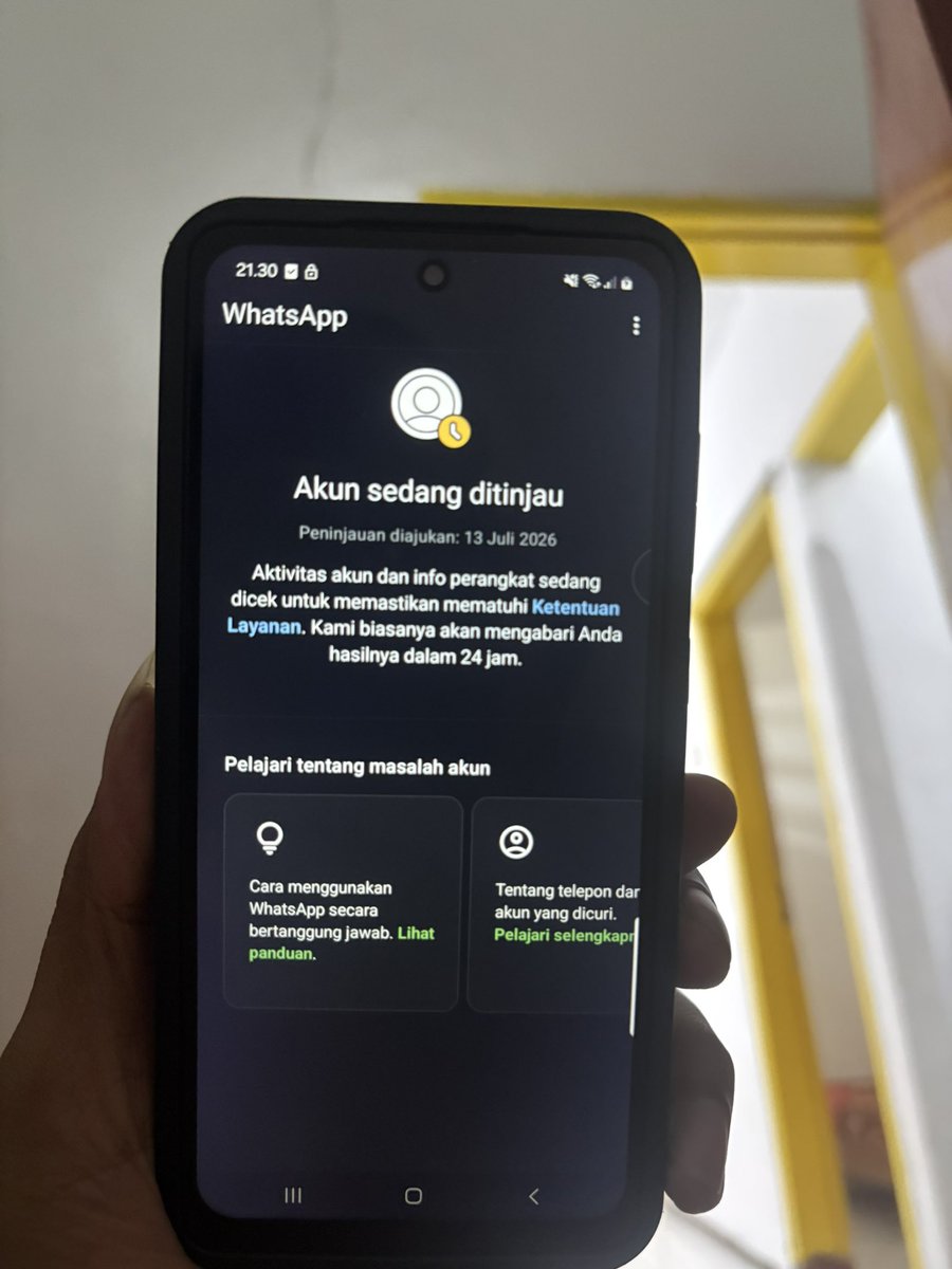 AI_Rent_mtr's tweet photo. Kalian yang mau sewa motor di Ai rent malang dm aja ya, wa lagi eror, abis login waweb di laptop tiba” ke logout aktvitas spam, trus di paksa masuk di hp utama tiba” akun sedang di tinjau https://t.co/elMjrMpcEu