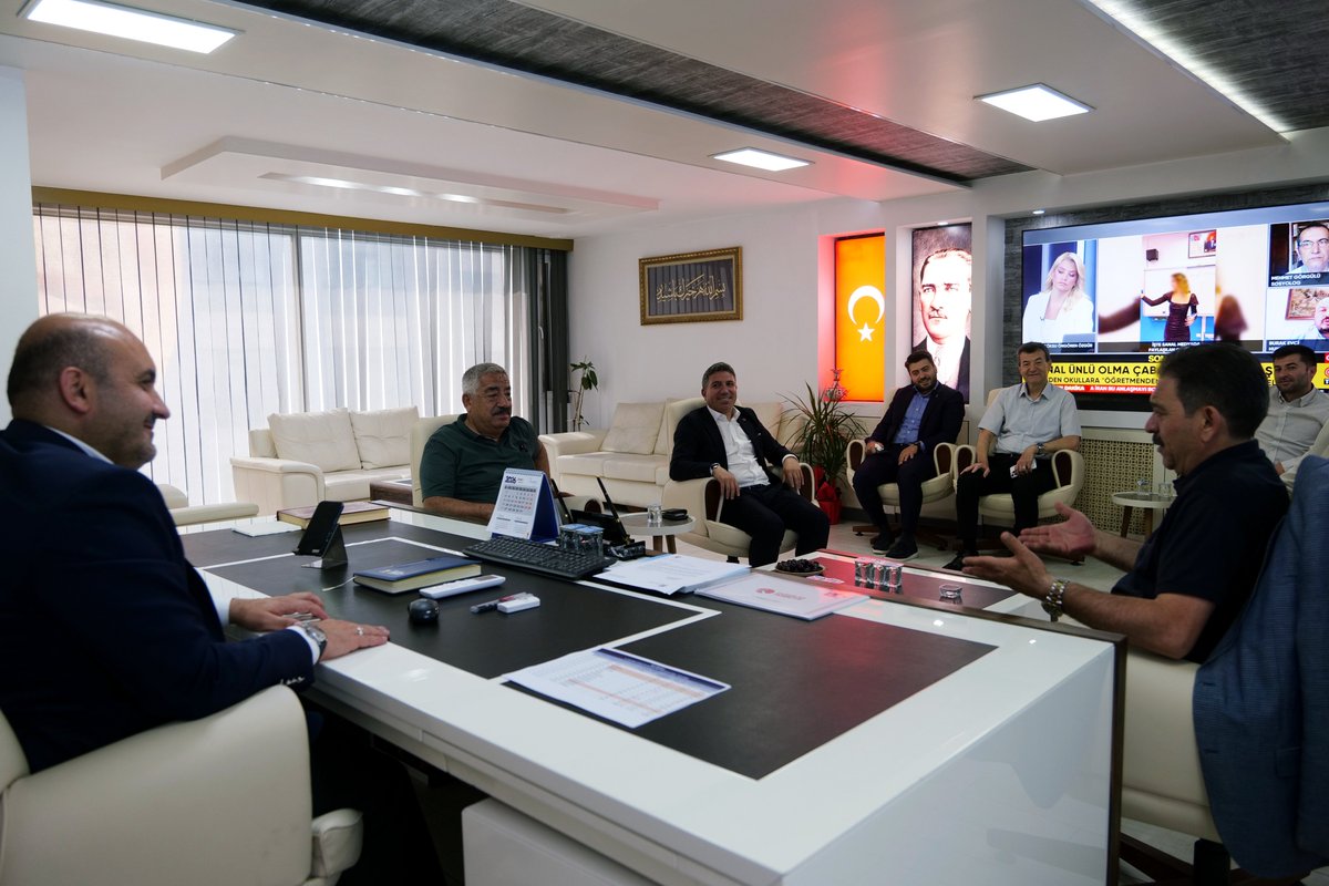 GurhanAlbayrak's tweet photo. Eskişehir Gelişim ve Karma Kooperatifi (ESCO) Başkanımız Murat Özcan ve kooperatif üyelerine nazik ziyaretleri için teşekkür ediyorum. https://t.co/gz2EVNN24E