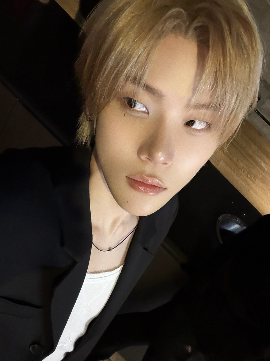 CYE_MEMBERS7's tweet photo. 짜잔 머리 바꾸고 호프 시사회 다녀왔어~
너무 꿀잼이얌~!😳👍🏻

#장여준 #JANGYEOJUN 
#CLOSEYOUREYES #클로즈유어아이즈
#CYE #클유아 https://t.co/jYyR61jGG4
