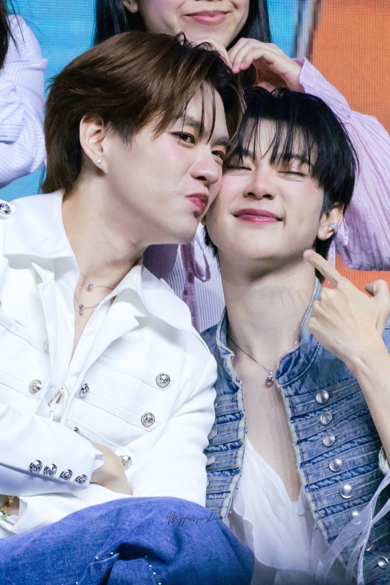 myyoursunshine's tweet photo. 🍰♡❕*◞🌦 ˊˎ - 
.
#FoureveryouFarewellParty
₊ ꒱⋆🦫˚࿔ #bbverpj  𝜗𝜚˚⋆✮
𖦹 ˓ ミ #tonliewmtp | #ต้นหลิวเด็กจิ๋ว 𖦹︎ 🌱˚♡̸
⁖ ۟ ᰍ . #บีเวอร์ต้นหลิว | #BeverTonliew . ⊹ ✧ https://t.co/UMS4skD4T4