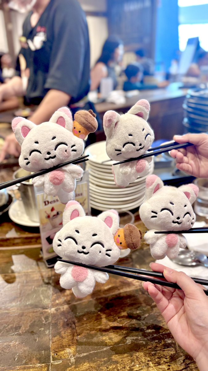 sunooyeouu's tweet photo. KISHU at DOhTOnbuRI 🍧💖🥢

#KISHU #키슈 #SUNOO #선우 https://t.co/0oEwDY1QLH