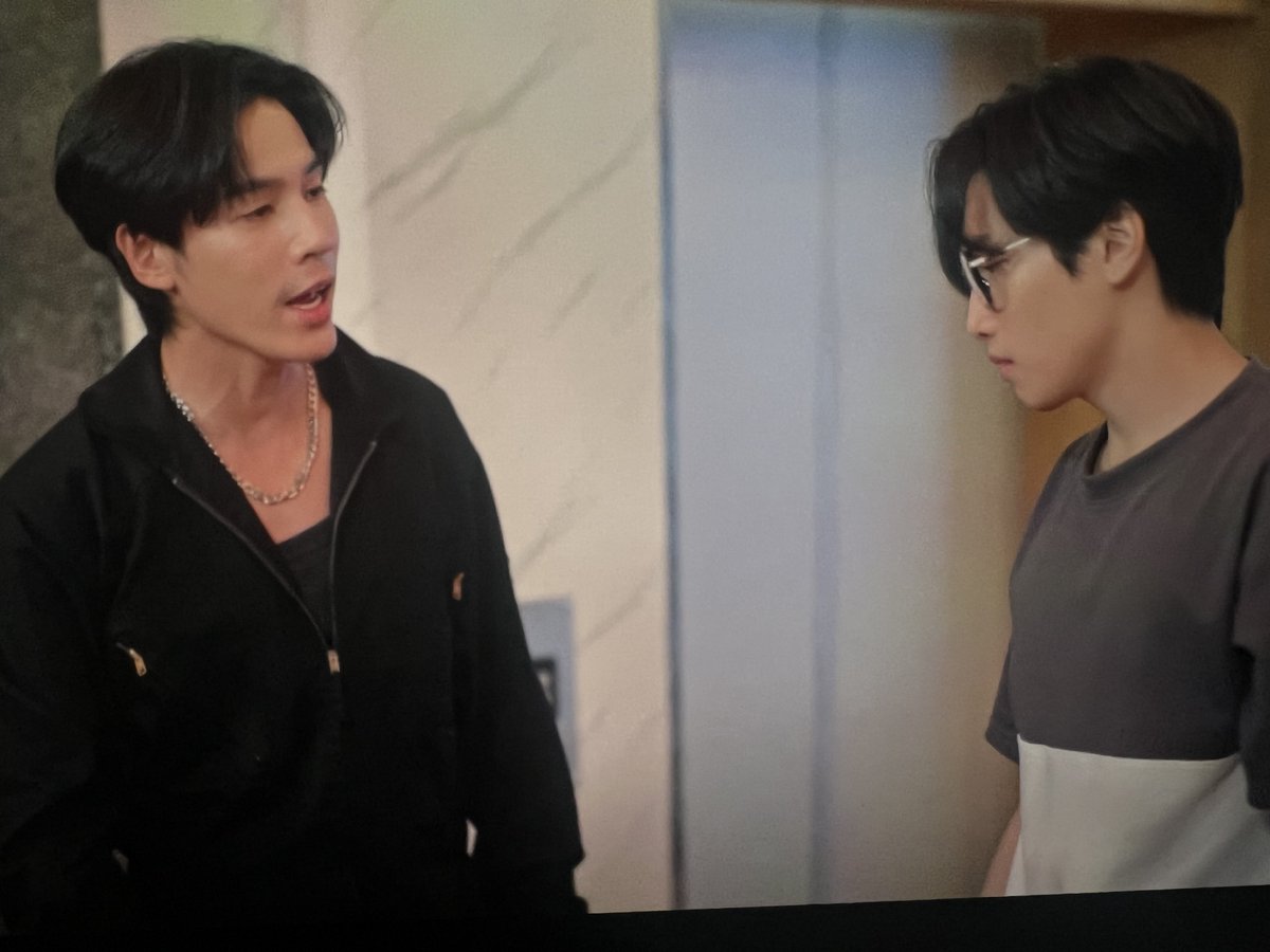 rosabelmidnight's tweet photo. อืม พอไอช่างใส่ชุดนี้ก้แอบเข้าใจออนิวทุกอย่างอะ

#Jetlag2EP12 https://t.co/CtR7IMlLg1