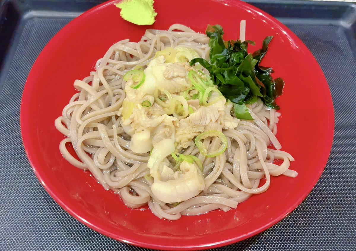 mitsuki0o0's tweet photo. 4Daysおつかれ富士そば🍜 https://t.co/56DJWBpZZa