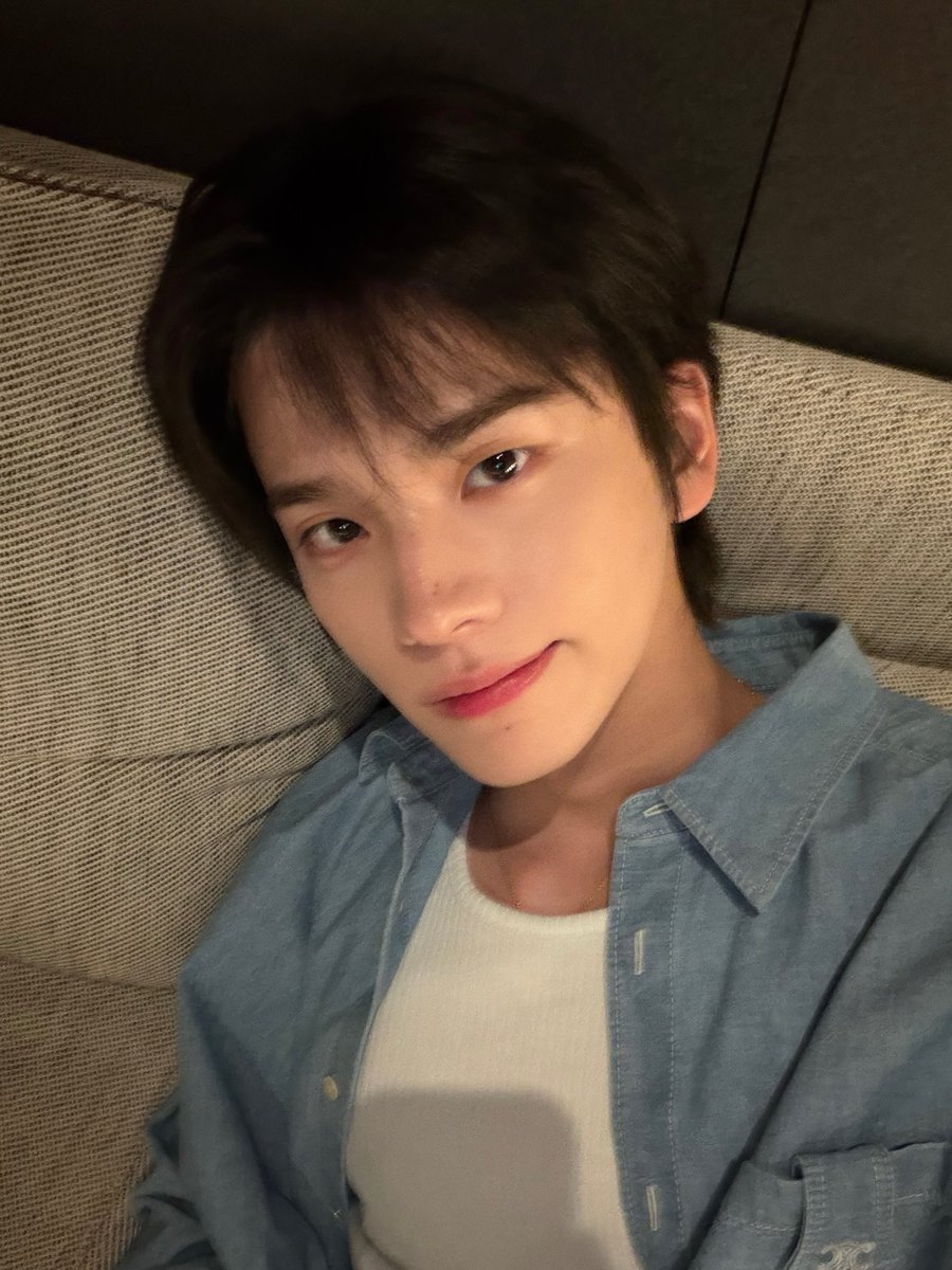 shinyuarchive's tweet photo. 260713 | #SHINYU WEVERSE UPDATE 💌 

sleep tight everyone!! i love you

#신유 #TWS #투어스 https://t.co/K4WWJHyXxr