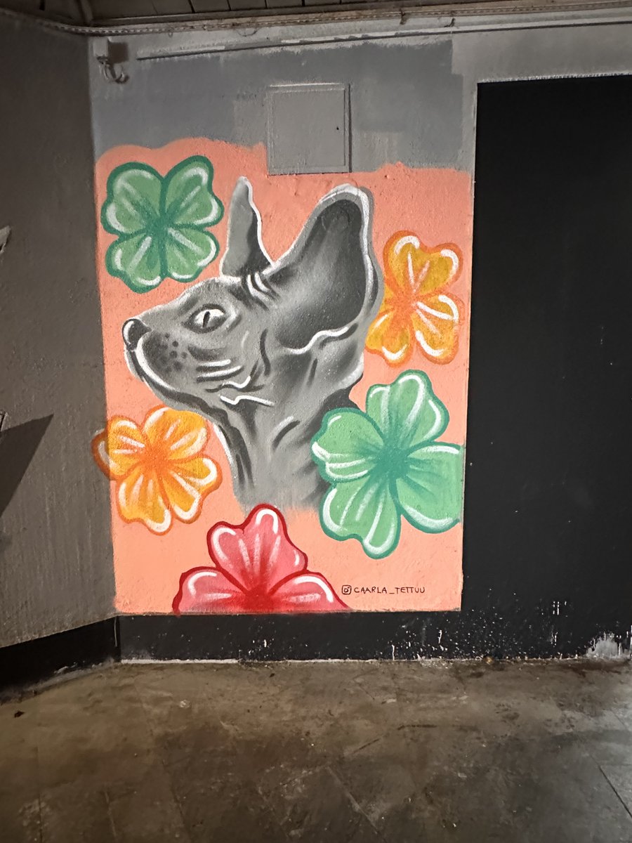 streetartpp's tweet photo. Tattoo artist → street artist. Same precision. Bigger canvas. Pilsen. #wallsdonotlie #streetart #streetphotography #urbanart #pilsenstreetart #czechstreetart #muralart #streetartpassport #visitpilsen #foundart #streetarteverywhere https://t.co/GWmcC2G5Z7