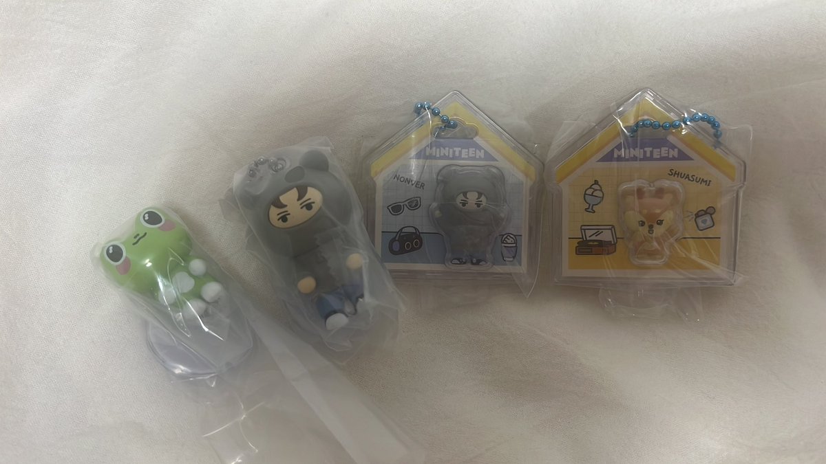 meria3232's tweet photo. SEVENTEEN セブチ MINITEEN ミニティーン  グミ つなげて マスコット交換

【譲】バーノン ジョシュア ミンハオ THE8
【求】ミンギュ、ホシ

バーノンと絡めて交換希望
郵送希望です
お気軽にお声がけください🐶️🩵🩷 https://t.co/NH942fD9Cr