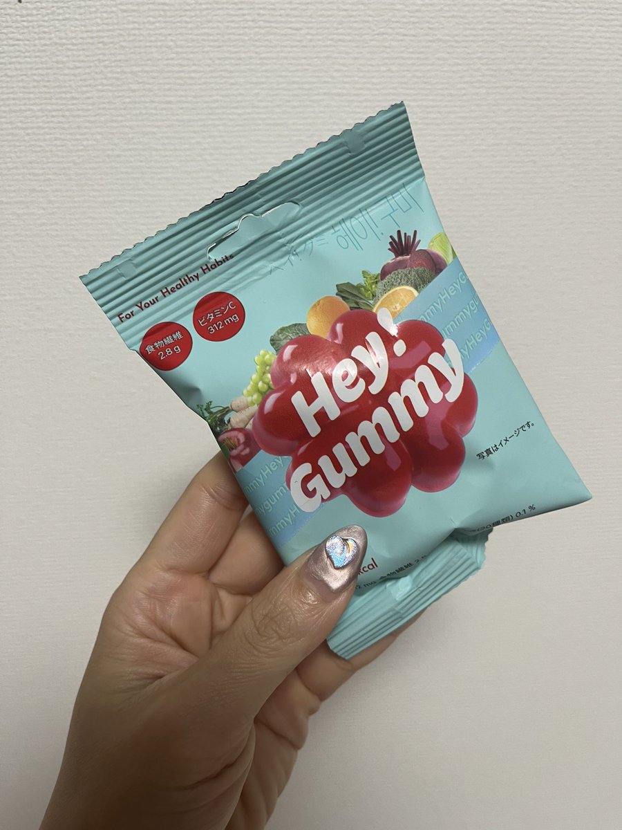 pink77s2's tweet photo. 昨日Amazon k-beautyのFOODOLOGYのブースでもらったグミ美味しい😻❣️ https://t.co/ejLzpJXZI2