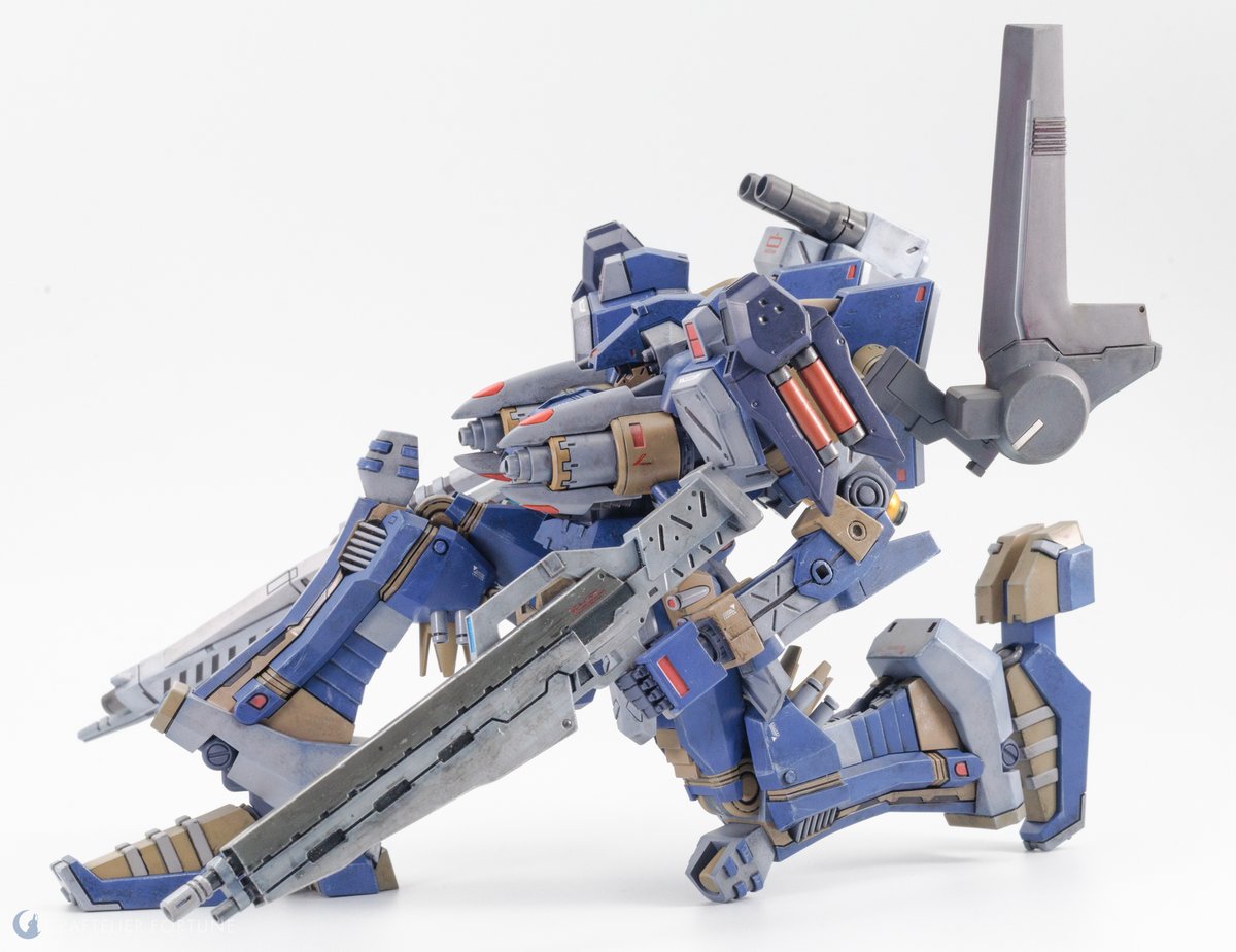 scarface0601's tweet photo. 自作したCR-LH92S3、通称S3脚。
3Dプリンター製のフル可動キットです。
こちらは #WF2026S にて販売予定ですので、ラストレイヴンでこの脚にお世話になった人は是非ご検討ください。
デザイン的に膝立はかなり厳しいですが、腿と足首周りは動くようにしたのでポーズは取れるし、設置性が高いです。 https://t.co/U5QhVSBEgS