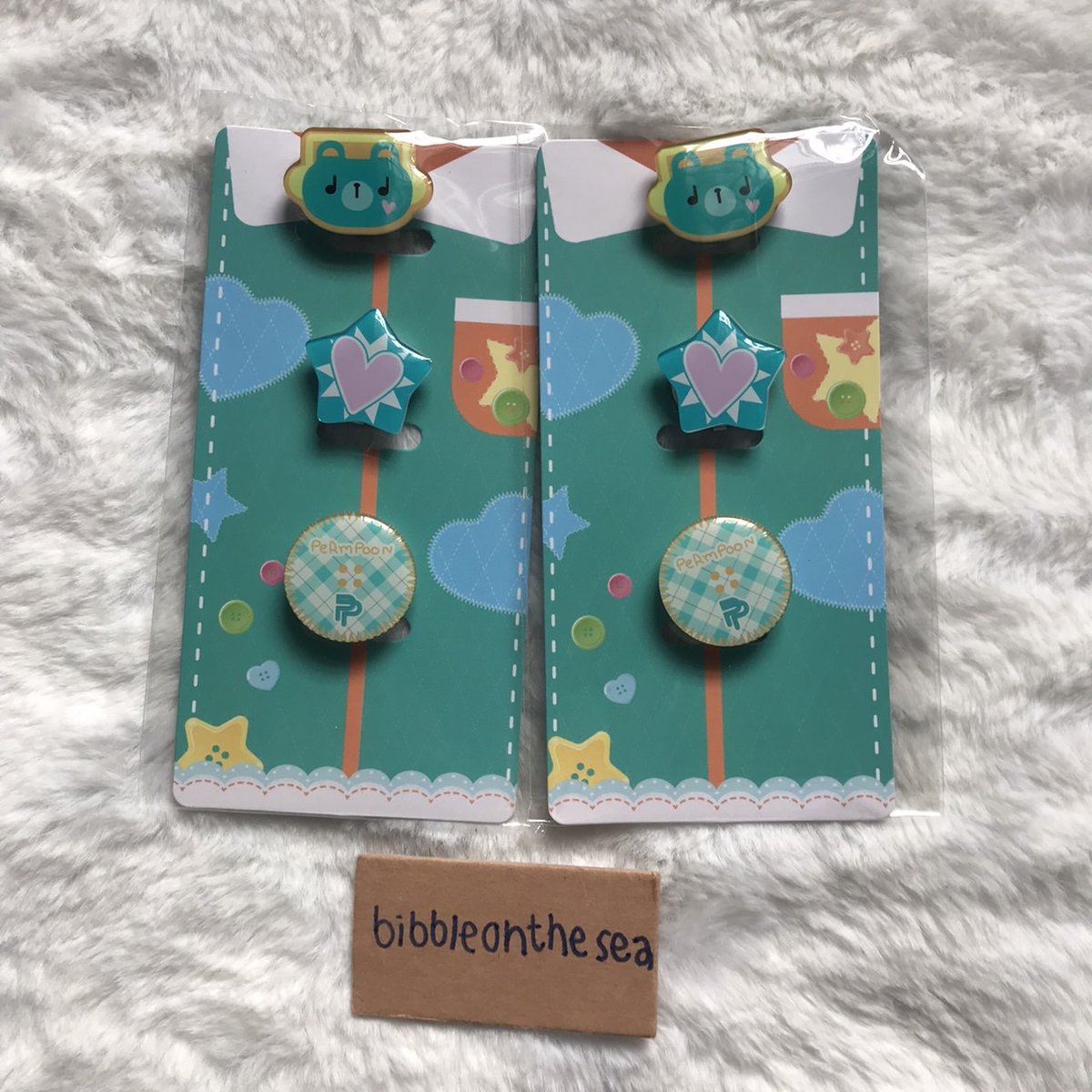 2BibbleOnTheSea's tweet photo. PERMPOON BUTTON COVER SET ; 250฿  

ค่าส่ง50฿  (พื้นที่ท่องเที่ยว/พื้นที่ห่างไกล+30฿)  

#ตลาดนัดปอนด์ภูวินทร์ #ตลาดนัดgmm #ตลาดนัดgmmtv https://t.co/luJib6jpjj
