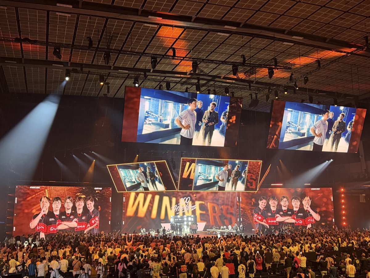 therealtix's tweet photo. The "Date"
#EWC26 Valorant Final https://t.co/aWxHzm3RY4