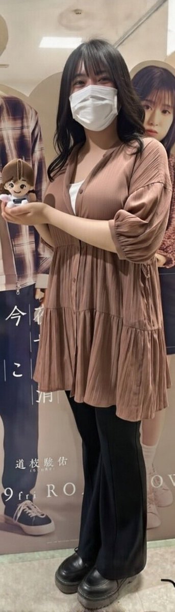 urabatou's tweet photo. うちで妄想とか長文セクハラdmに送ってください、、
許可いらないです、、
お尻とか胸大きいと思います

#オナペ　#裏垢女子　#裏垢男子と繋がりたい https://t.co/JpcnyW6jer