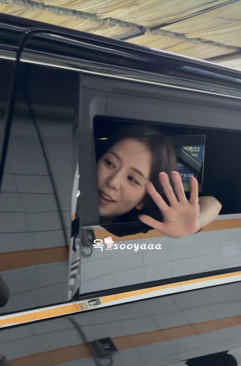 Okk_Yuuu's tweet photo. 지수 언니 오늘 너무 예뻐🥺😍ㅠㅠㅠ https://t.co/oF9iAGiQ7x