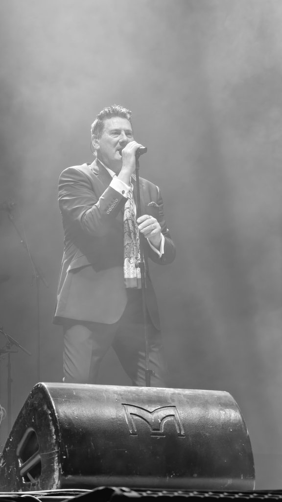 LittleKitty2019's tweet photo. @_OfficialPress Thank you for coming to #Valencia @TheTonyHadley !! Great show 🤩🎶!! Come back soon 🥹!
@Conc_ViverosVLC https://t.co/zYMDZx5e2m