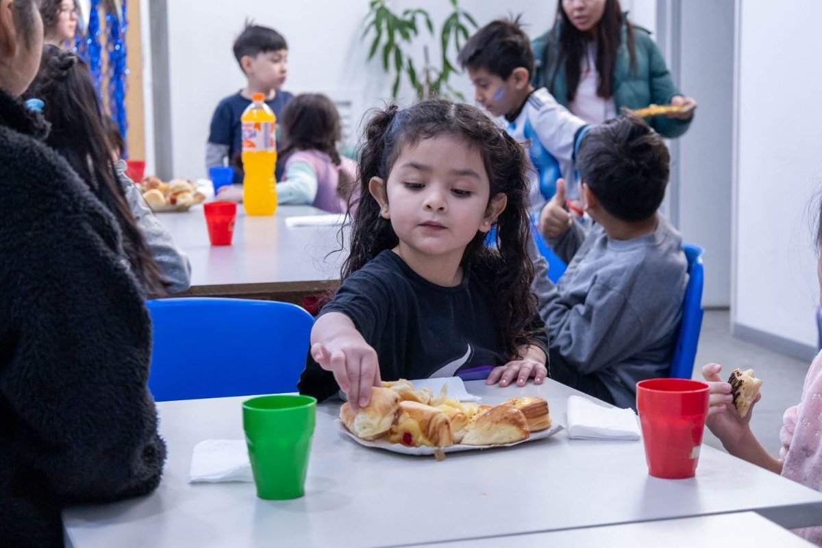 MandatosTDF's tweet photo. EL PROGRAMA HÁBITO LECTOR: COCINERITOS, CUENTOS Y RELATOS LLEVÓ ADELANTE UNA TARDE DE ACTIVIDADES EN DISTINTOS PUNTOS DE LA CIUDAD 
NOTA COMPLETA ⬇️⬇️⬇️⬇️
https://t.co/IcSAPkWUrO https://t.co/k4GJWMXOKk