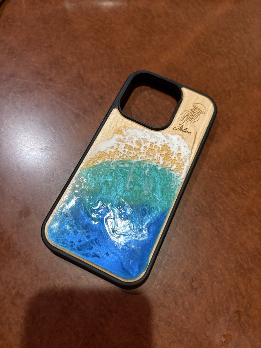 saouy1209's tweet photo. インスタの広告の商品普段買わないけどこれ流れてきて即買してしまった。
しかも刻印までしてもらえるとか、Jeleeにするしかないじゃん！ https://t.co/Hdtx5W8wcl