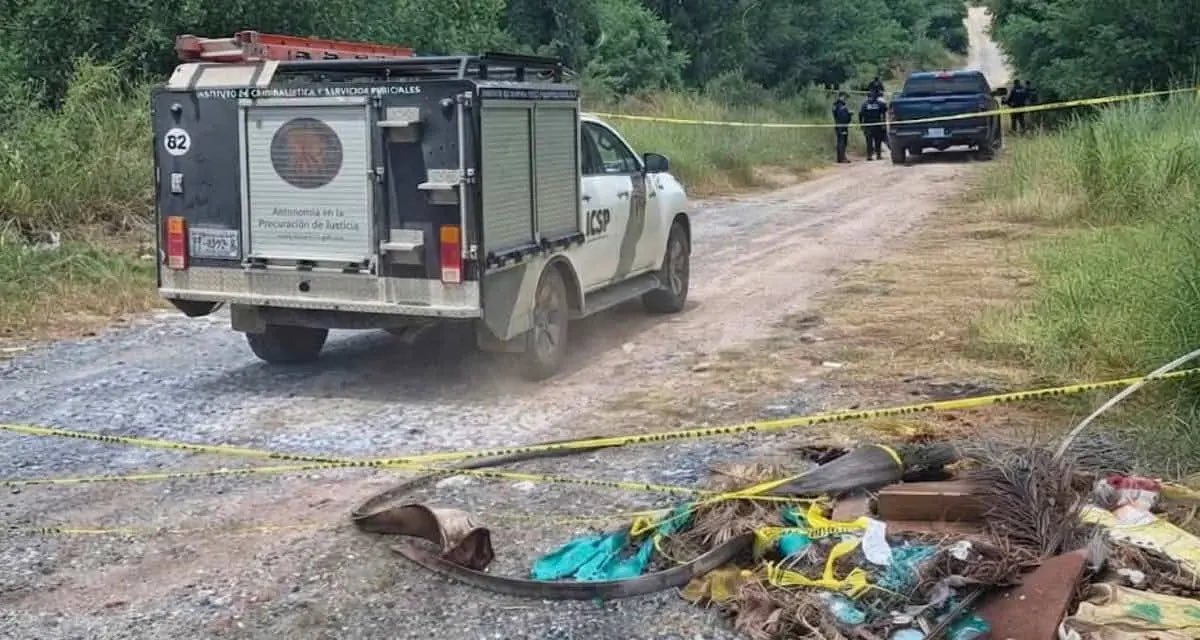 abrahamsierram's tweet photo. #Atroz | La joven de 25 años, conoció a unas personas por redes a sociales y acordaron salir. Horas después, fue hallado con quemaduras del 95% en su cuerpo, sufridas tras prenderle fuego.

https://t.co/jBTb9IWHDI https://t.co/xIiG15UuZs