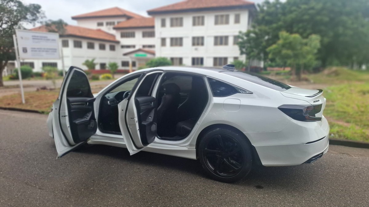 khlaphin's tweet photo. 2018 Honda Accord Sport
Push to start
Leather seats
Infotainment system
Reverse camera

Ghc200K https://t.co/kAMsRy7fnE