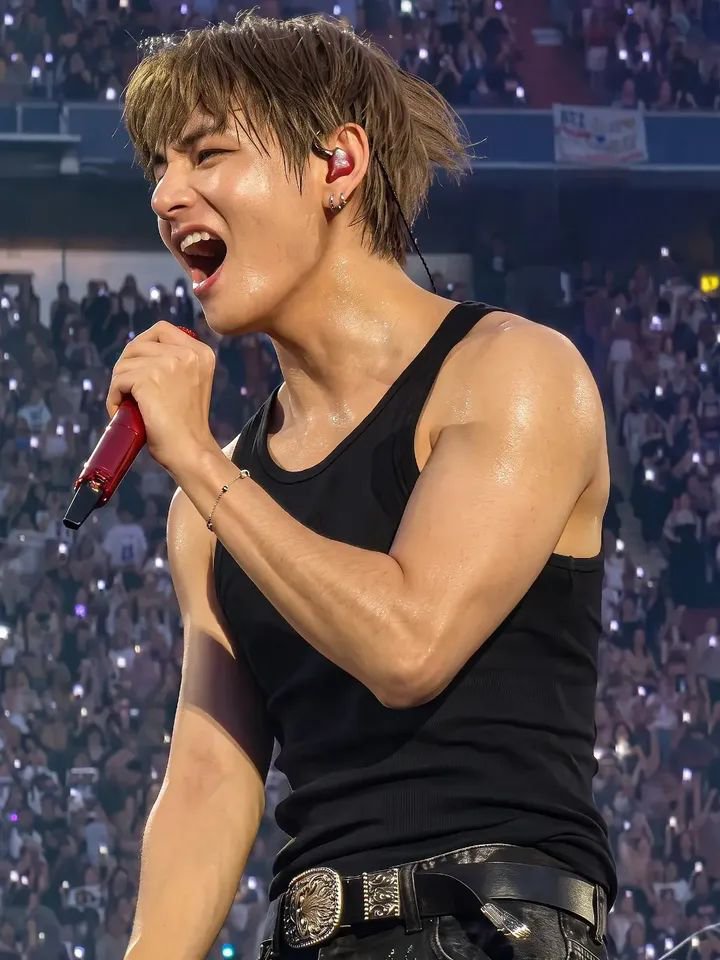 KIMVV_TATA's tweet photo. Scream https://t.co/EO3i2ttHCZ