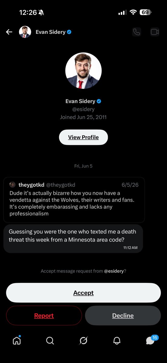 theygotkd's tweet photo. Ain’t no way Evan Sidery DM’d me this shit😭😭😭 @esidery https://t.co/7Ji55UStbh