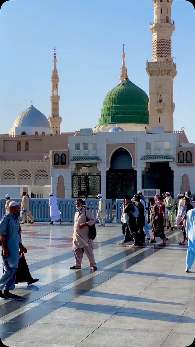 AnumSaeed497645's tweet photo. मदीने शरीफ में रहने का शौक ,,
ना कोई डर
ना कोई खौफ
#islamicvideo #islamicchannel #islamicworld #islamicbayan https://t.co/6jW8vXyKLz