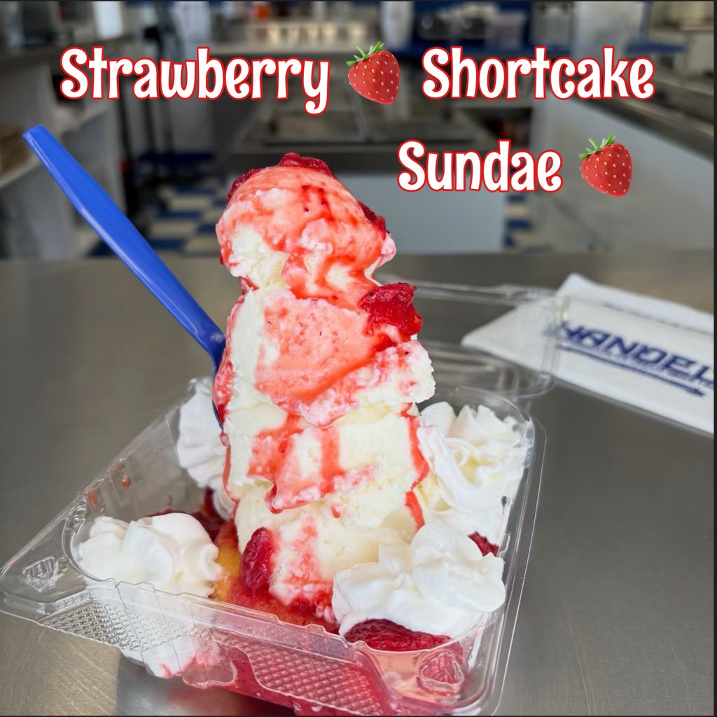 HandelsAkron's tweet photo. We’ve found our BERRY Happy Place with this sundae!  🍓🍓🍓
Don’t miss out on our Strawberry Shortcake Sundae, it’s only here for Summer! https://t.co/McSB1Ke0Lt