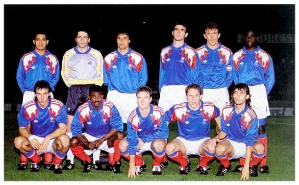 DonDrPr_4ever's tweet photo. @_constitucion78 La foto de Francia 1990 está de acuerdo con Mariano. https://t.co/PN9aG1HuqH