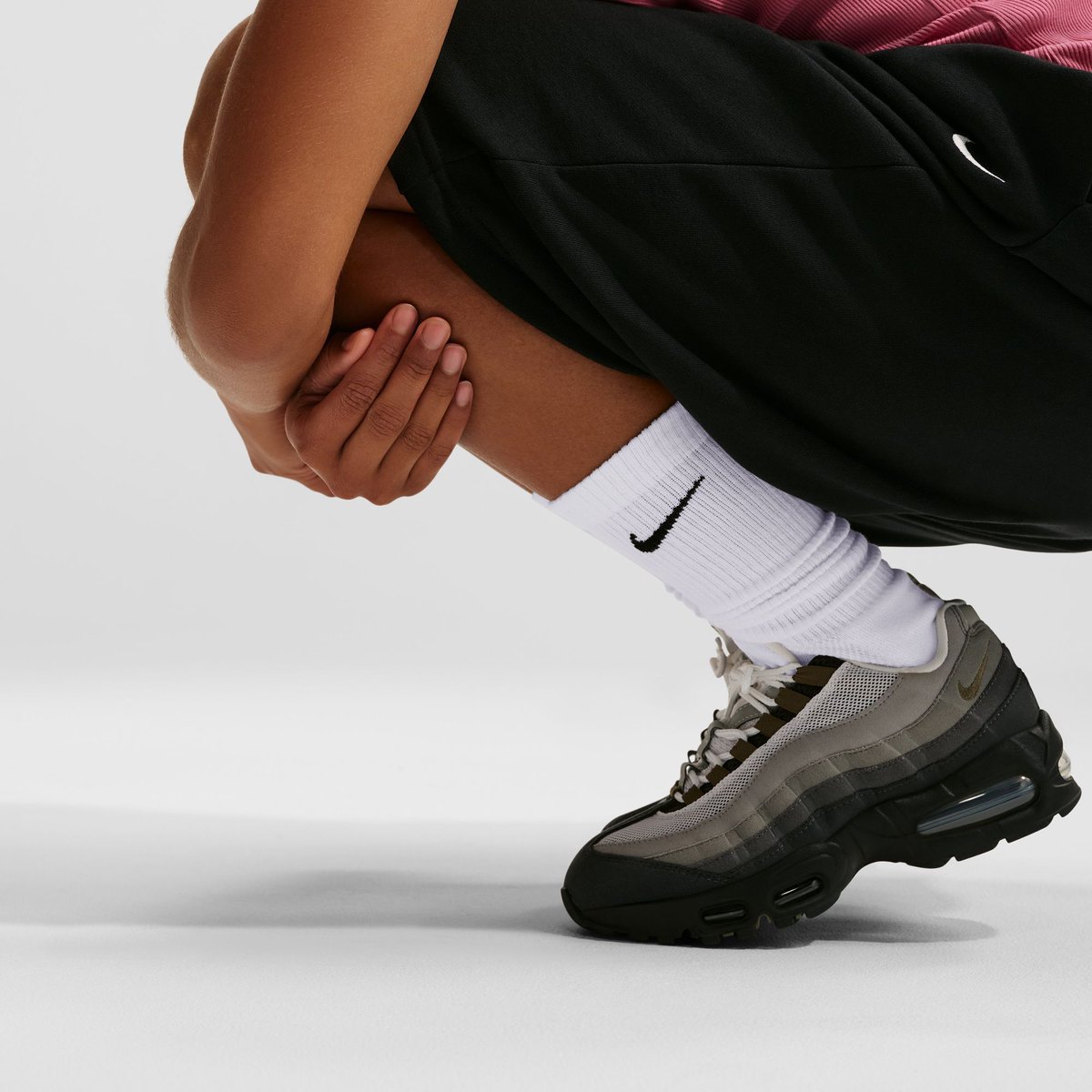 DealsDub3956's tweet photo. Fresh steps, iconic swoosh — Nike socks for all-day comfort, breathable cushioning, and versatile style. #NikeSocks #JustDoIt

Step up your sock game 👟🧦 Cushioned, stay‑put fit for workouts or everyday. Which color are you rocking? 👇

New drop: https://t.co/ofKxsxi792 https://t.co/PGISmvqbxA
