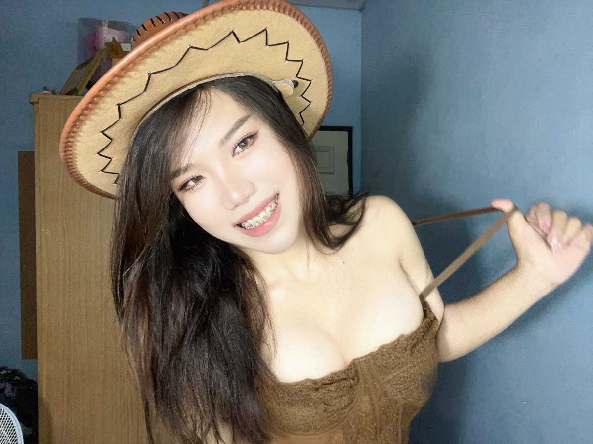 Bellly45's tweet photo. เหงาเนาะ อยากโดนแตกใน😍💦🍑 #กาญจนบุรี https://t.co/XI4L74Nxwa