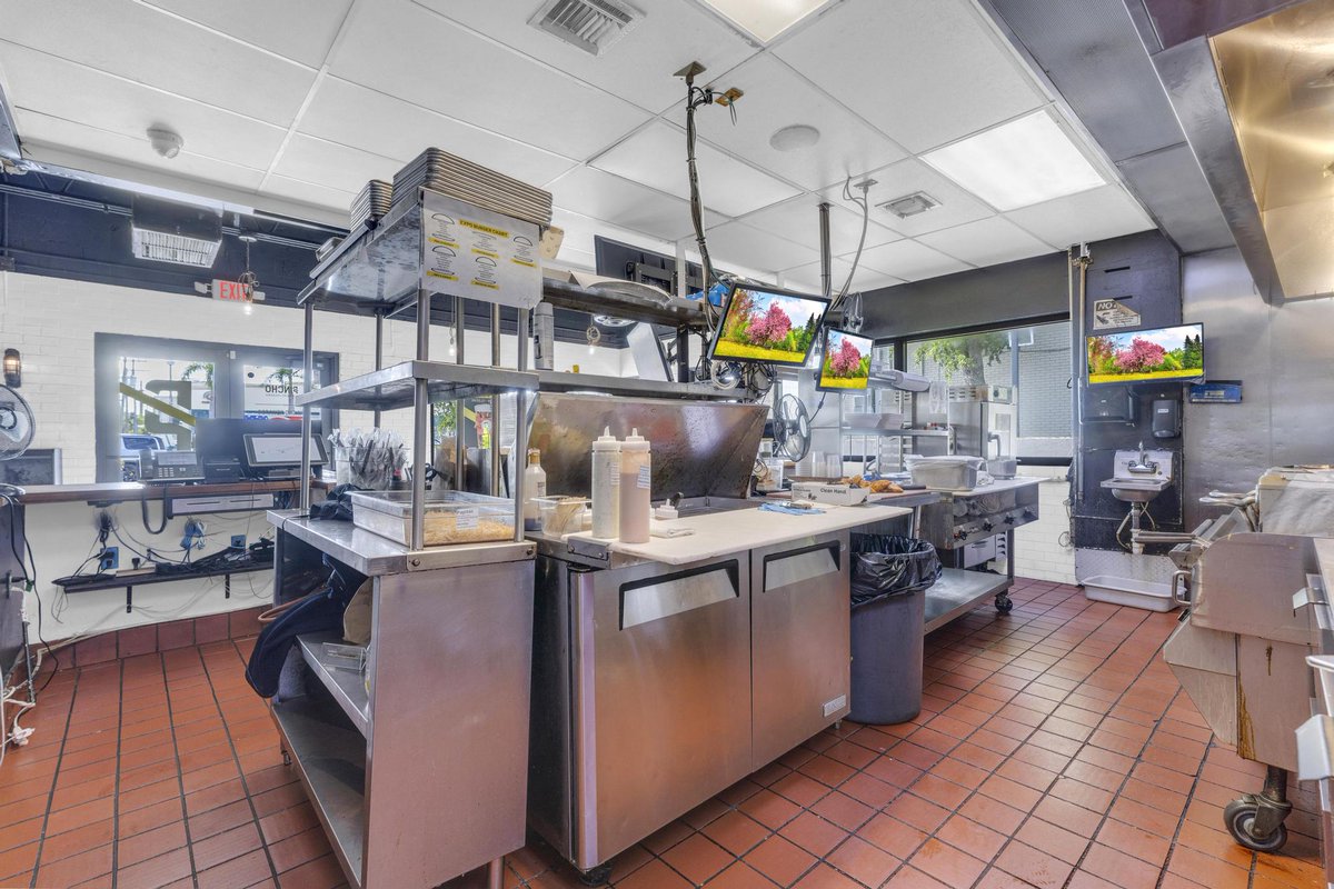 JoelfreisPA's tweet photo. Hialeah Investment Opportunity

📍4950 W 12th Ave
💲$1,750,000
Income-producing commercial property with a tenant through 3/31/2029.

📲 786-210-0770
🌐 https://t.co/3qdqFPmTI9

#CommercialRealEstate #Hialeah #InvestmentProperty #MadanFreisGroup #ThisIsCompass https://t.co/UQbuL0zyuO