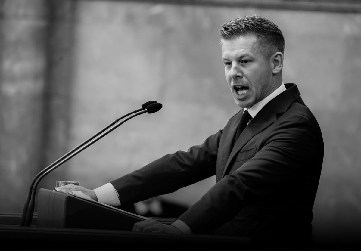 Balázs Orbán tweet media