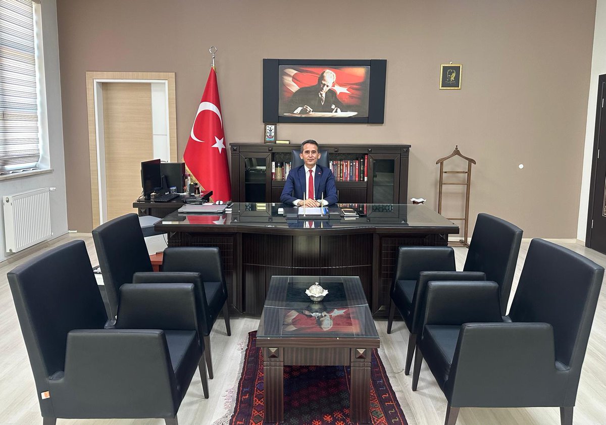 Serinhisar_K's tweet photo. Kaymakamımız İsmail ALSANCAK, İlçemizdeki Görevine Başladı

16.06.2026 tarihli Resmî Gazete'de yay��mlanan 2026/148 sayılı Cumhurbaşkanlığı Mülki İdare Amirleri Atama Kararnamesi ile İlçemize atanan Kaymakamımız İsmail ALSANCAK, görevine başlamıştır. https://t.co/lPiVDyAOin