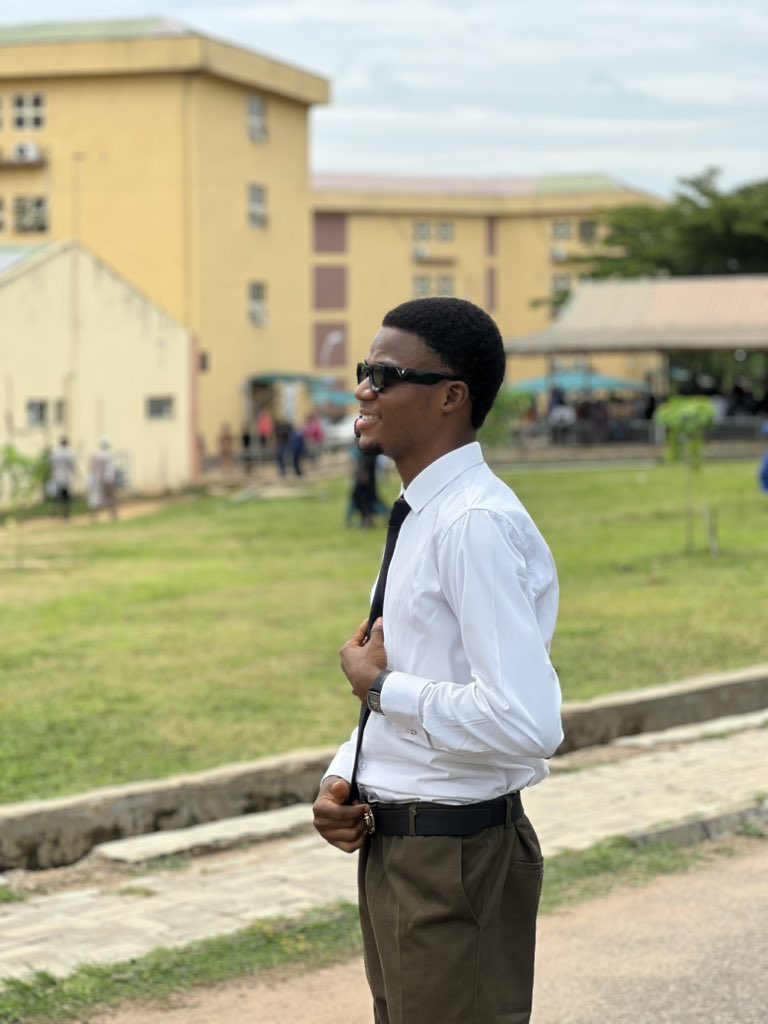 AyomideNoah6's tweet photo. Day 1 
Corporate day 
Thank God for life 
#fyp #Corporateday #corporate https://t.co/RW3l335gwL