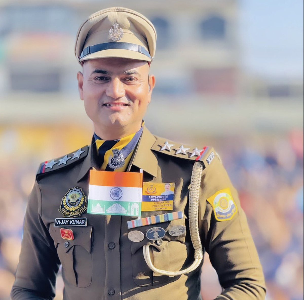 iNikhilsaini's tweet photo. Want to see how biased even the administration can be when it comes to men?A live example from Himachal: Inspector Vijay Kumar, who led the Himachal Police Band Pine of Harmony, has been suspended over a private collaboration.
Now remember the earlier case where a woman police officer openly did a brand collaboration endorsing a fitness company? That ended with just an inquiry and a mere warning . 

Same nature of case. Two different standards. Why?