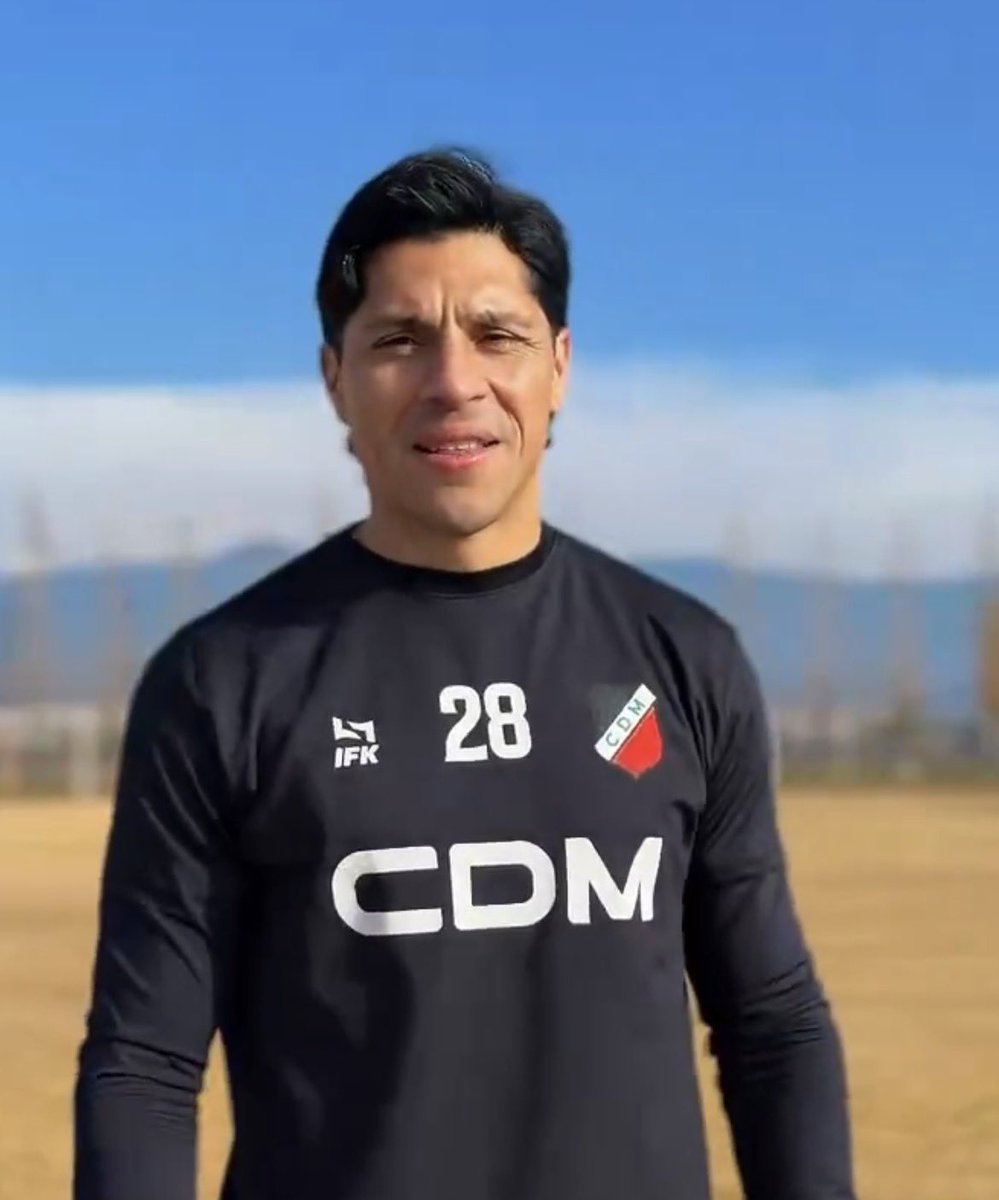 urieliugt's tweet photo. 🚨#DeportivoMaipú anunció la llegada de Enzo Pérez.

↪️ Llegó en condición de libre tras rescindir su contrato con #AAAJ. https://t.co/F1MV0QTYNA