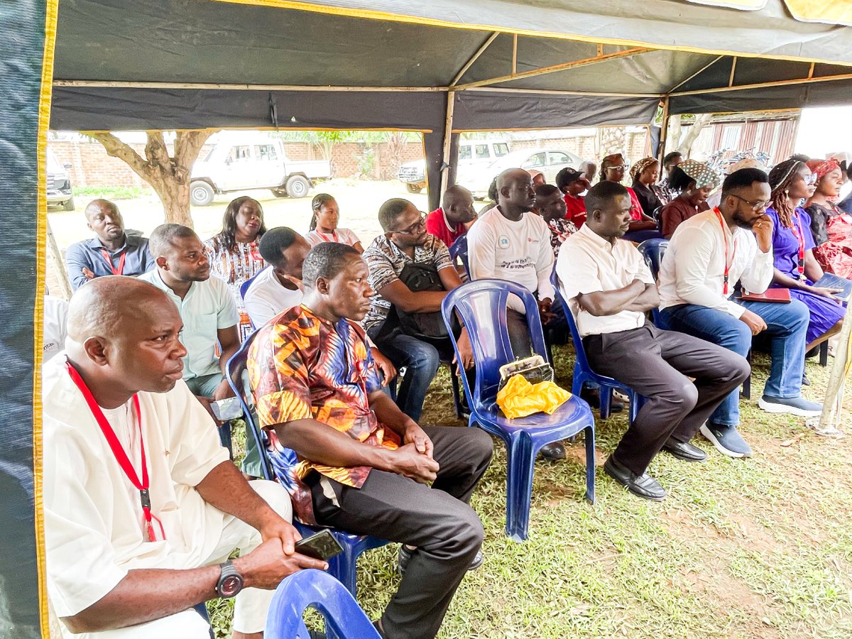 CCFNigeria's tweet photo. Our Executive Secretary/CEO, @icasalaudu recently embarked on a three-day working visit from June 28th to July 2nd to the @CCFNigeria Makurdi Field Office in Benue State, reaffirming the organization's commitment to strengthening field operations, fostering staff engagement, and enhancing the delivery of humanitarian programme to vulnerable communities.

The key highlight of the visit was a Town Hall Meeting, where staff presented progress updates on major interventions, including the Protection, Shelter, National Humanitarian Fund, and Support for Internally Displaced Persons in Nigeria (SIDPIN, a UNHCR-funded intervention) projects. Discussions focused on programme achievements, lessons learned, implementation challenges, and practical strategies for strengthening humanitarian impact across Benue State.
@icasalaudu commended the field team's dedication and reaffirmed Management's commitment to supporting staff while promoting teamwork, accountability, innovation, and excellence in humanitarian service delivery.

The visit also included one-on-one staff engagements, spiritual activities, and cultural displays. As a mark of appreciation for his leadership, the Makurdi Field Office presented the Executive Secretary with a traditional Tiv chasuble and girdle, while both Management and staff reaffirmed their commitment to advancing Caritas Nigeria's humanitarian mission.

#HumanitarianAction 
#ServingHumanity 
#ProtectionMatters
#StaffEngagement 
#FaithInAction 
#BenueState