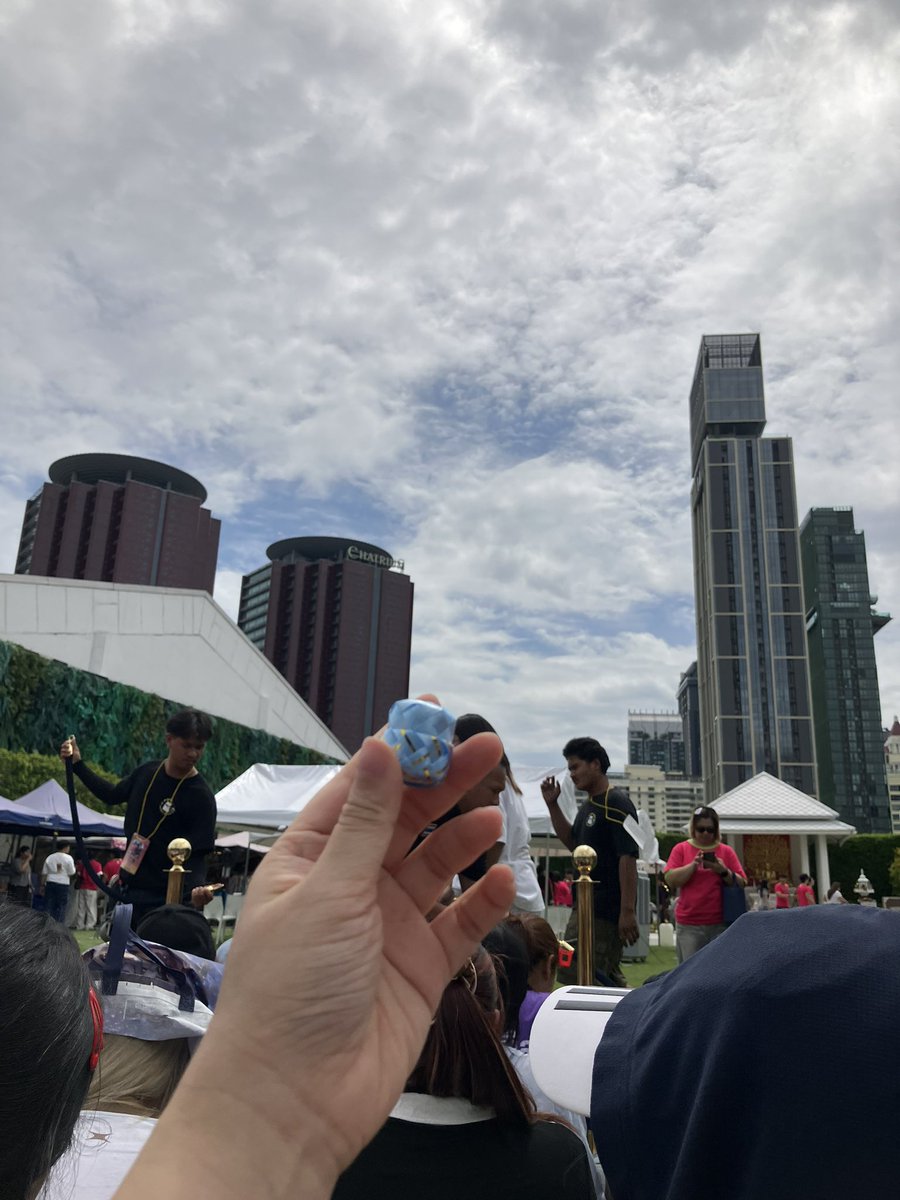 CrossFey's tweet photo. Very memorable day and the sunburn is real🤣🤣🤣

Thank you for everyone’s giveaway, will use and eat it with care🥹💕🌸

Hug E Lhee Worship
#บวงสรวงมนต์รักฮักอีหลี

#มนต์รักฮักอีหลี 
#HUGELHEETheSeries
@zee_pruk @CwrNew https://t.co/EejgxZ6B96