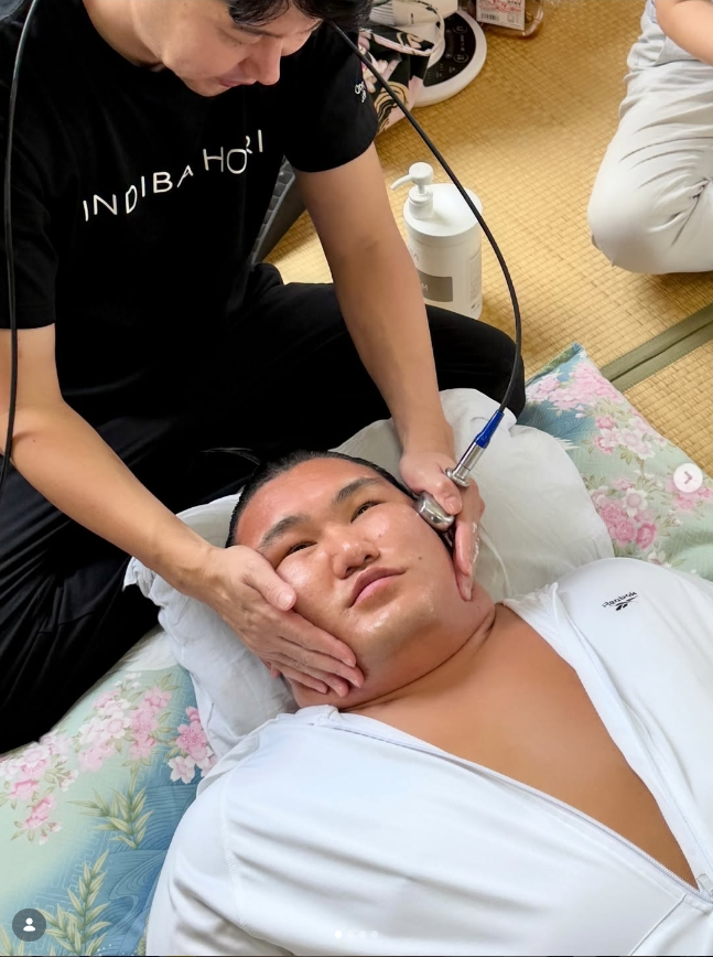 dji1319879's tweet photo. #sumo #豊昇龍 #横綱 #大相撲 #名古屋場所 #ボディ・フェイシャルケア
indiba.hori/Instagram https://t.co/efKJ9NvUy8