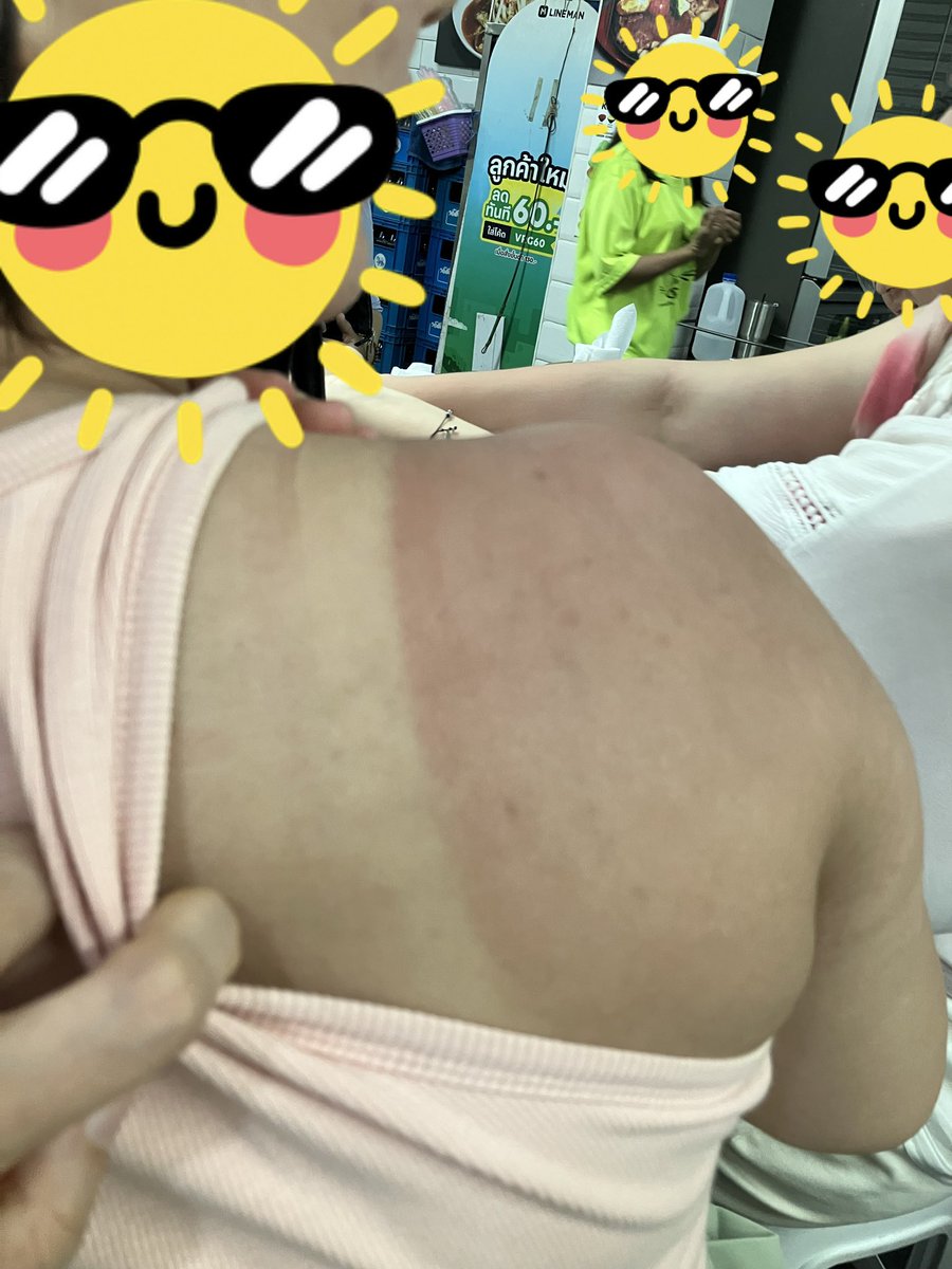 CrossFey's tweet photo. Very memorable day and the sunburn is real🤣🤣🤣

Thank you for everyone’s giveaway, will use and eat it with care🥹💕🌸

Hug E Lhee Worship
#บวงสรวงมนต์รักฮักอีหลี

#มนต์รักฮักอีหลี 
#HUGELHEETheSeries
@zee_pruk @CwrNew https://t.co/EejgxZ6B96