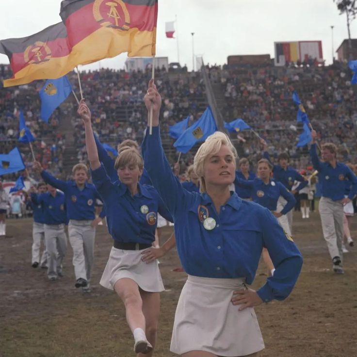 GDRvisuals's tweet photo. Free German Youth at the second Poland-German Democratic Republic Youth Friendship Day celebrations in Szczecin, Poland, 1984. https://t.co/JR6fCpMTK7