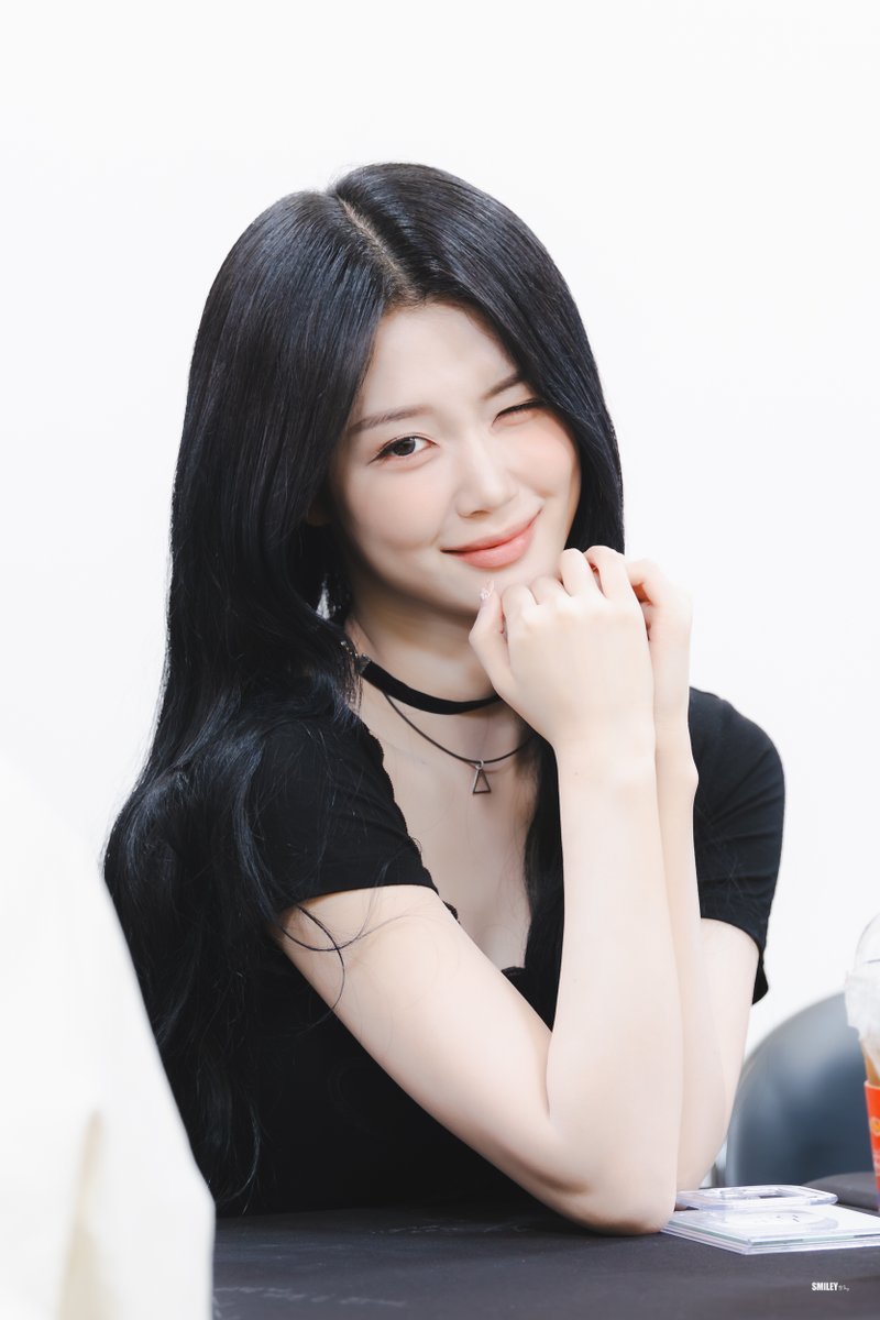 happyvirus_s8's tweet photo. 260627 🩷

#tripleS #트리플에스 
#공유빈 #Yubin #유빈 https://t.co/E6LKXXr99C