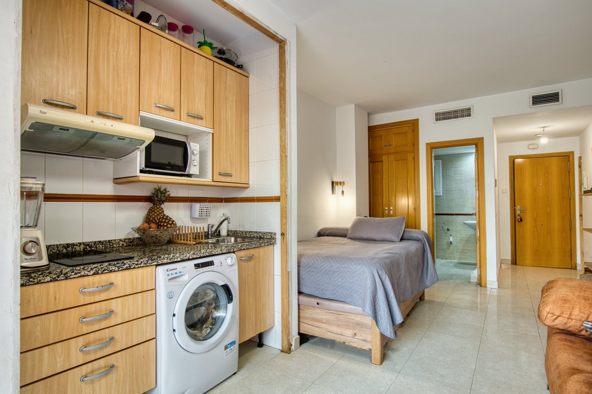 KWmarbella's tweet photo. RINCÓN DE LA VICTORIA - Estudio cerca de la playa

39 m2 construidos
1 Baño completo

Precio: 165.000 €

Contactar con:
Sara Doncel
Telf. (+34) 680 92 04 37
Email. sara.doncel@kwspain.es

Toda la información de la propiedad en este link:
https://t.co/MnbuE52UMY https://t.co/ziIA7jQlQX