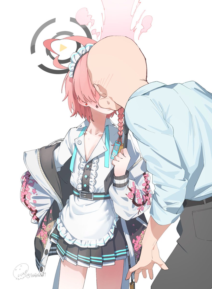 ishimizu39's tweet photo. 先生、ちょっとしゃがめ
＃ブルアカ https://t.co/Bkp3cJuE0P