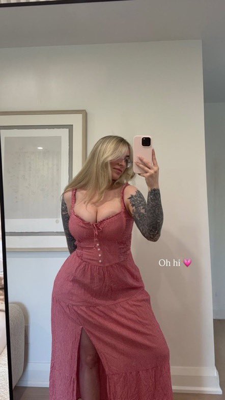 Ashley01524's tweet photo. Oh hi 💗 https://t.co/mwtuQBeDLg