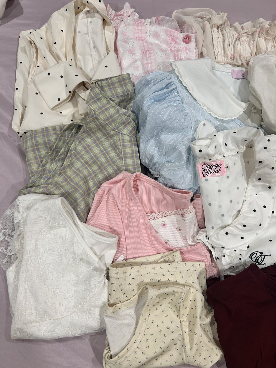 meenarya3's tweet photo. ส่งต่อเสื้อผ้าคับ - มือ1 / 2
ค่าส่งเหมา 50 b ซื้อ 3 ตัว ส่งฟรีคับ
สอบถามราคาได้ค่ะ 🤲🏻🥹

#ปล่อยเสื้อผ้ามือสอง #ส่งต่อเสื้อผ้า #โล๊ะตู้เสื้อผ้า #Cintageshop #Jarinya #Rika https://t.co/C8sIVVt9Eo