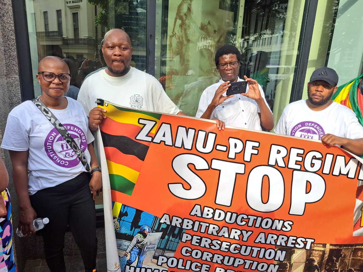 Munyaradzi14419's tweet photo. On the 10th of July at the Zimbabwean Embassy, CDF together with ZHRO and ROHR,where protesting against the signing of CAB3 because it is unconstitutional,the struggle continues! https://t.co/dj81xwjwXl