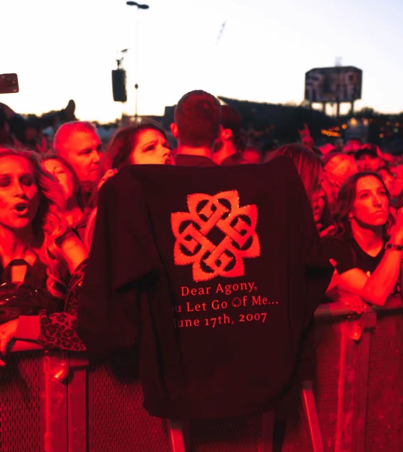 breakingbenbb's tweet photo. But we can’t wait to be back on tour 🫶🏼 #breakingbenjaminfans https://t.co/qIrPPj9PnE