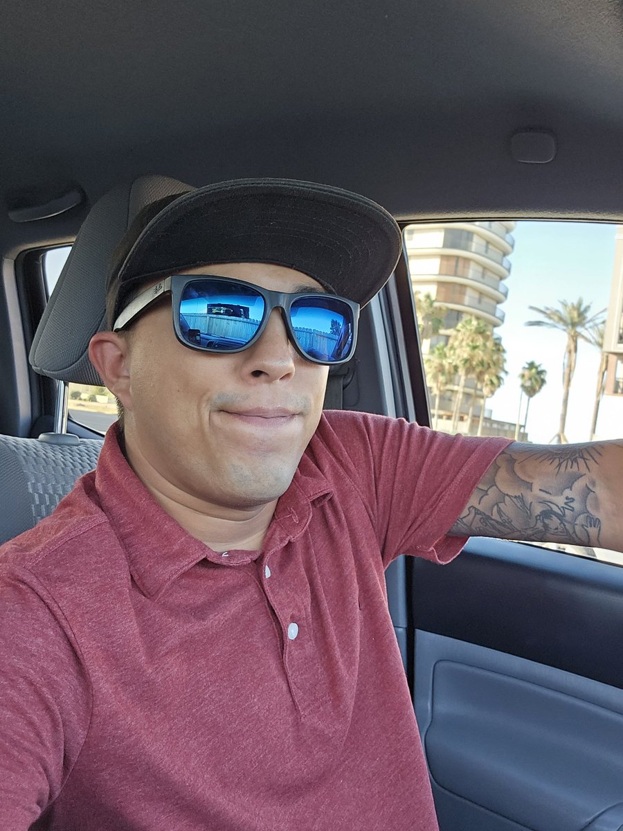 p1zz4butt's tweet photo. Another hot south Texas day. https://t.co/RTUAp3Z0TS