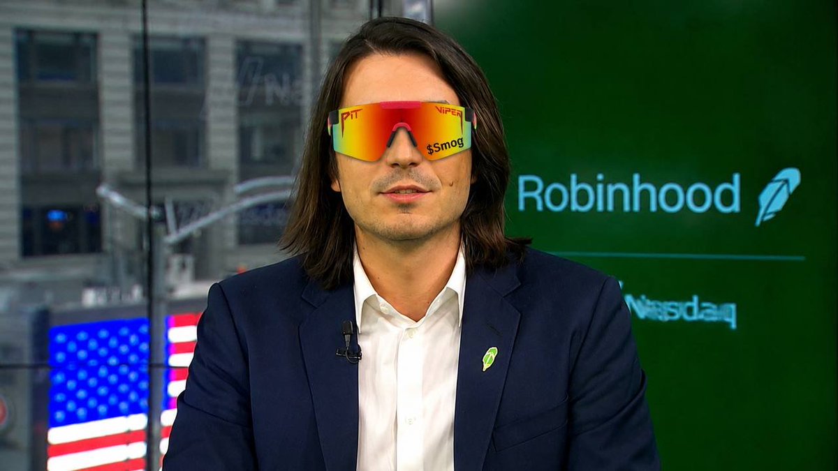 MoggishCat's tweet photo. You're early, not wrong.

Even @vladtenev mogs...

Rumor has it it's one of his favorite hobbies. 😎 https://t.co/OoWWqCRWeN